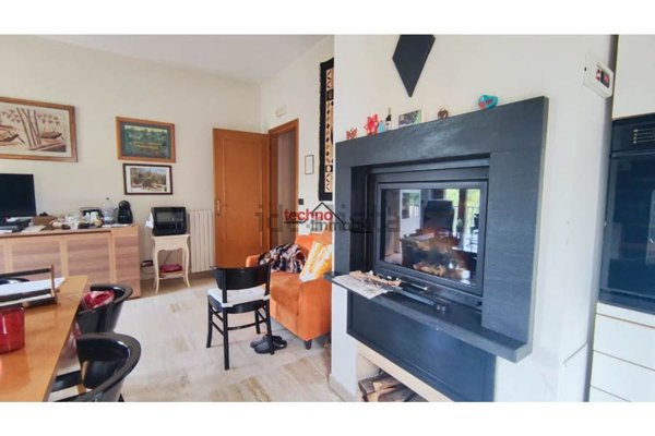 casa indipendente in vendita a Tivoli