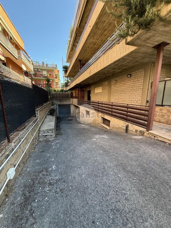 casa indipendente in vendita a Tivoli in zona Villa Adriana