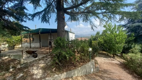 casa indipendente in vendita a Tivoli