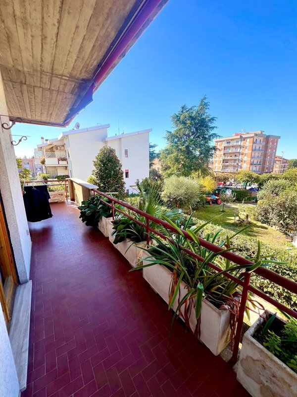 appartamento in vendita a Tivoli in zona Villa Adriana