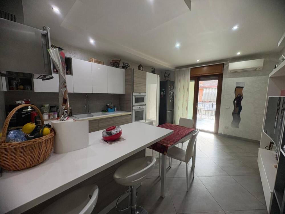 appartamento in vendita a Tivoli in zona Terme