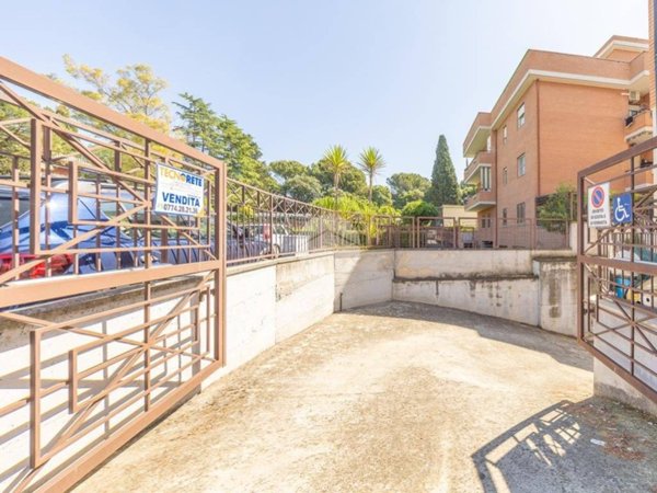 casa indipendente in vendita a Tivoli in zona Villa Adriana