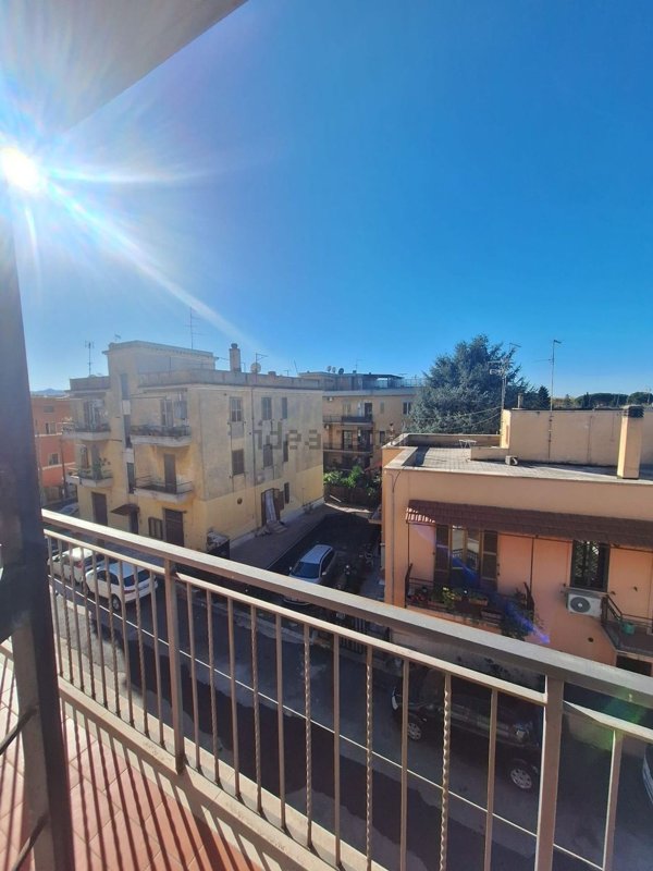 appartamento in vendita a Tivoli in zona Villa Adriana