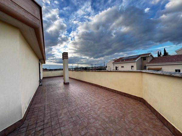 appartamento in vendita a Tivoli in zona Terme