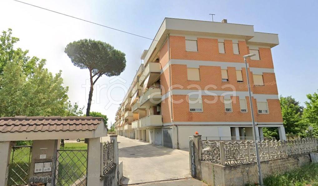 appartamento in vendita a Tivoli in zona Terme