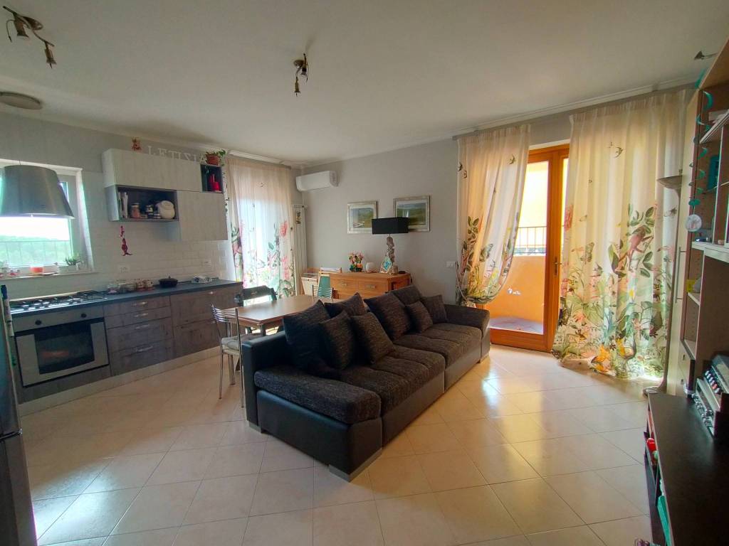 appartamento in vendita a Tivoli in zona Terme