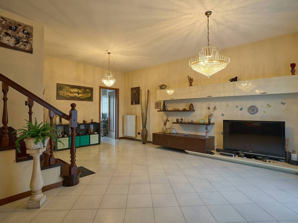 casa indipendente in vendita a Tivoli in zona Terme