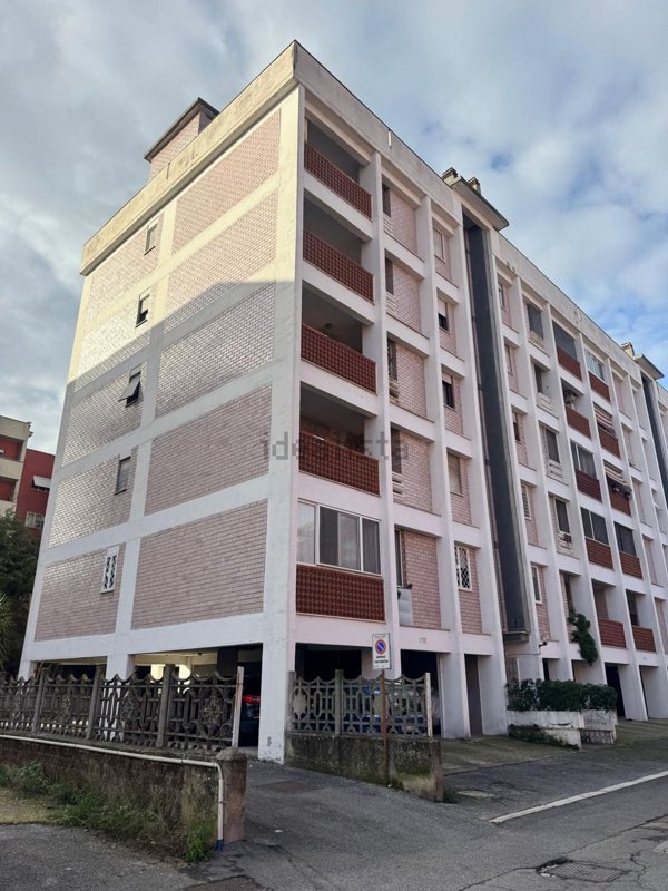 appartamento in vendita a Tivoli in zona Terme