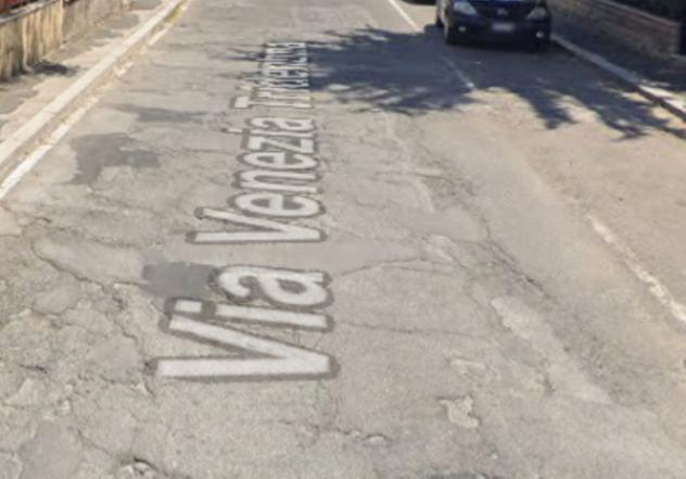 casa indipendente in vendita a Tivoli in zona Villa Adriana