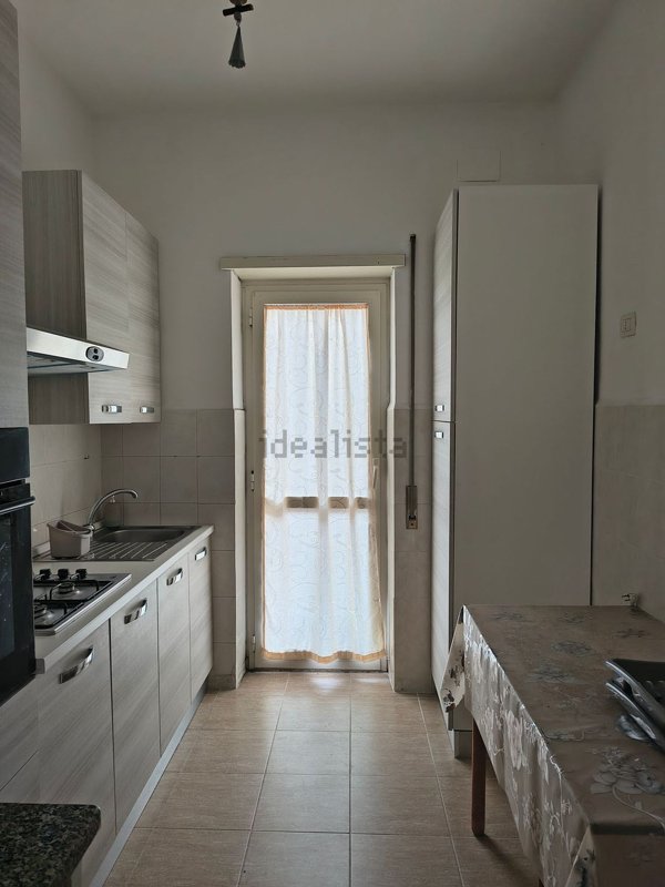 appartamento in vendita a Tivoli in zona Campolimpido