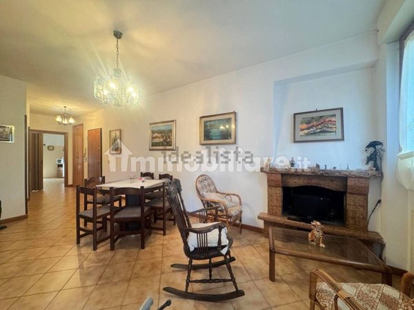 appartamento in vendita a Tivoli in zona Terme