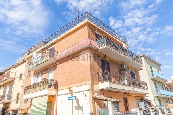 appartamento in vendita a Tivoli in zona Villa Adriana