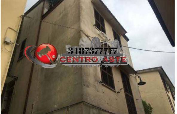 ufficio in vendita a Tivoli in zona Villa Adriana