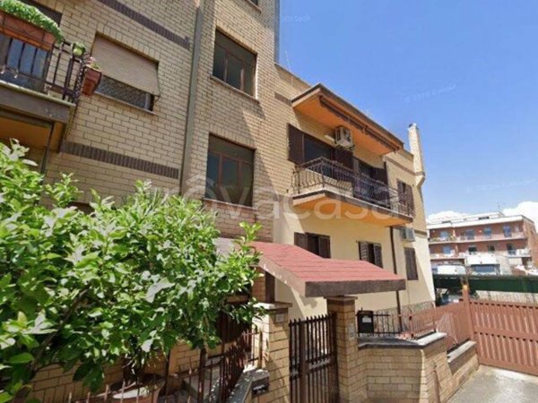 appartamento in vendita a Tivoli in zona Villa Adriana