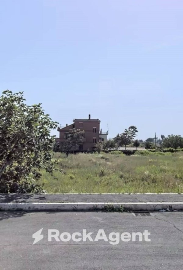 casa indipendente in vendita a Tivoli in zona Villa Adriana