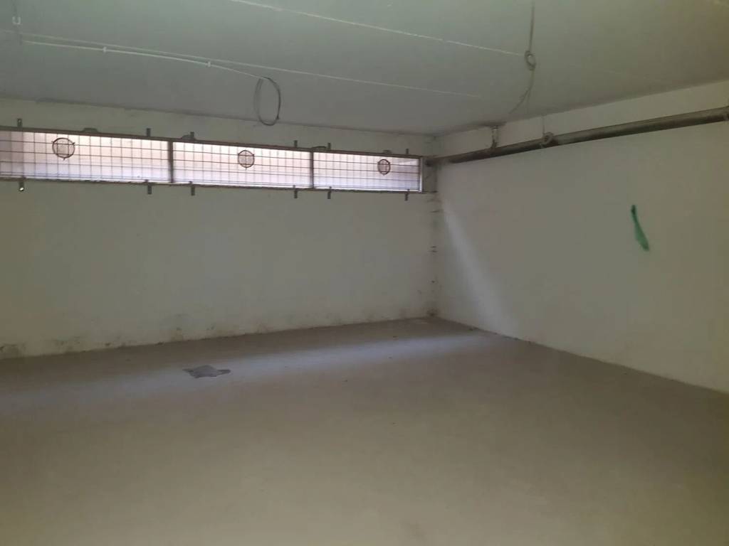 locale di sgombero in vendita a Tivoli in zona Terme