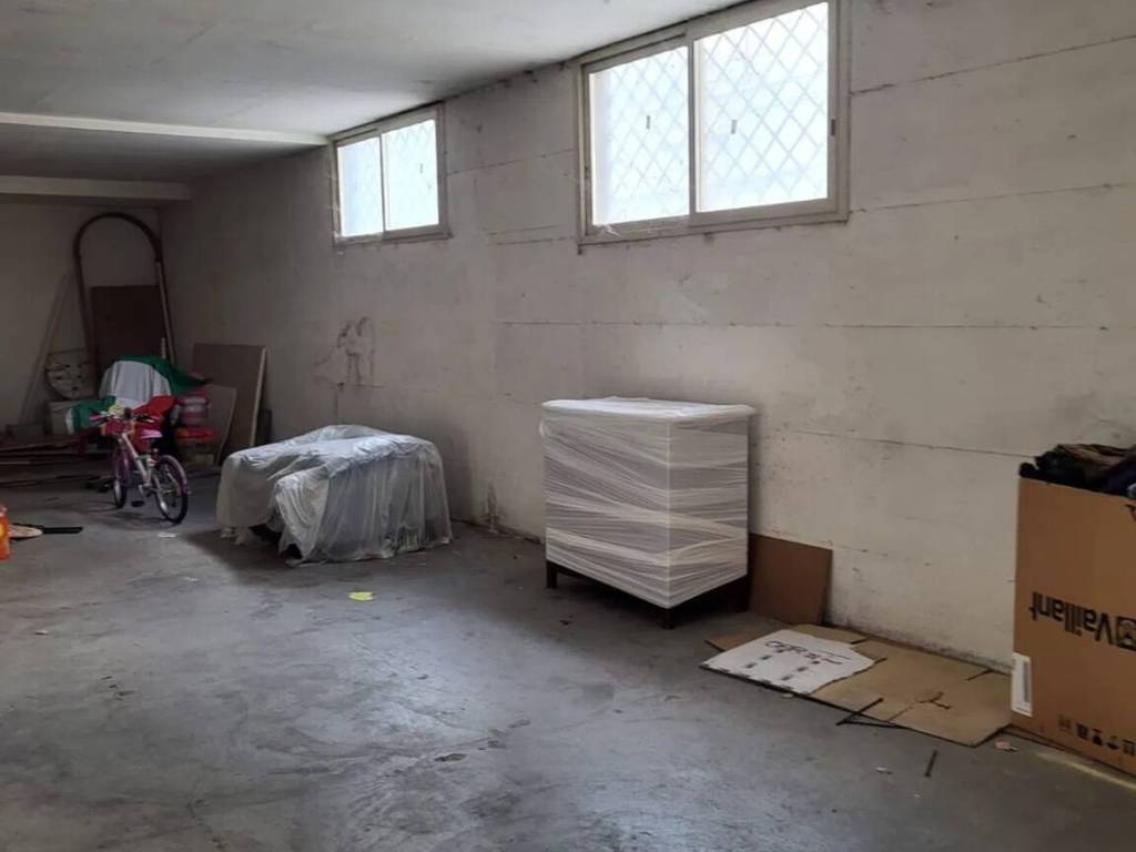 negozio in vendita a Tivoli in zona Terme