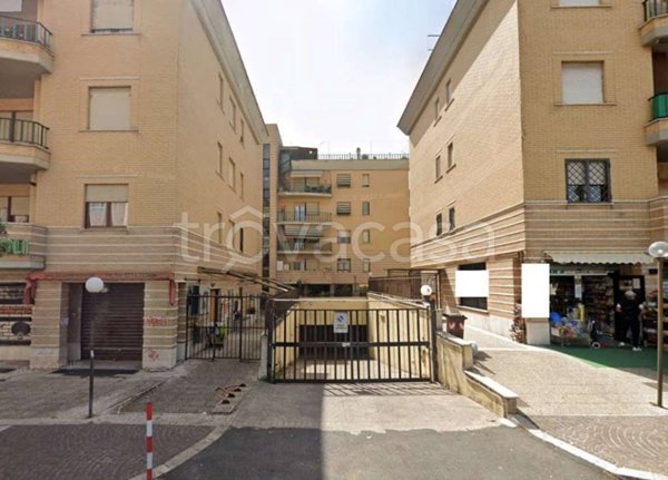 appartamento in vendita a Tivoli in zona Terme