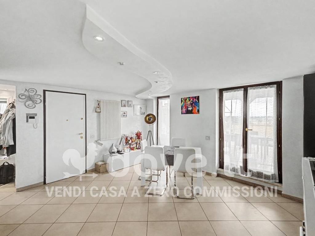 appartamento in vendita a Tivoli in zona Campolimpido