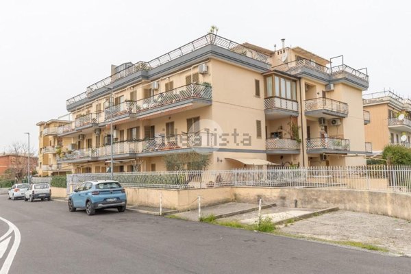 casa indipendente in vendita a Tivoli in zona Villa Adriana