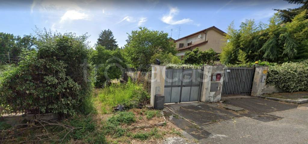 casa indipendente in vendita a Tivoli