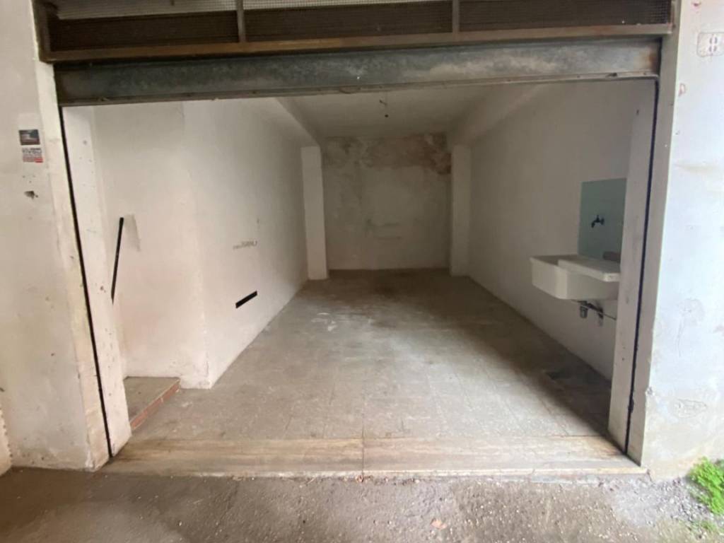 casa indipendente in vendita a Tivoli in zona Villa Adriana