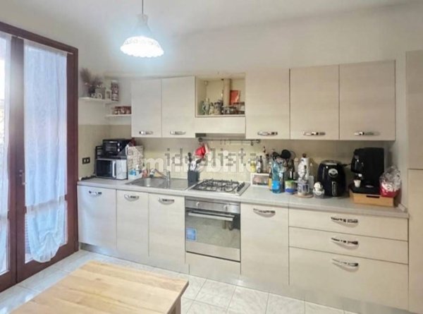 casa indipendente in vendita a Tivoli in zona Terme