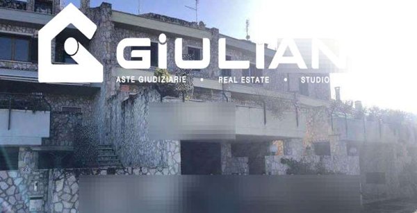 casa indipendente in vendita a Tivoli