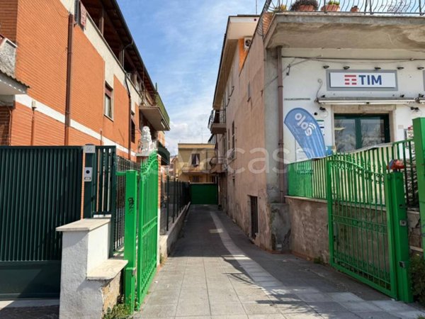 appartamento in vendita a Tivoli in zona Villa Adriana