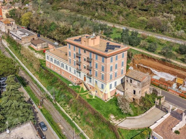 intera palazzina in vendita a Tivoli
