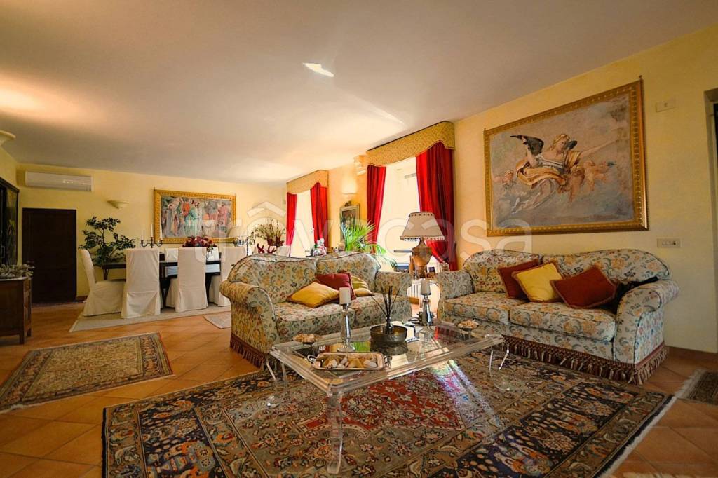 casa indipendente in vendita a Tivoli