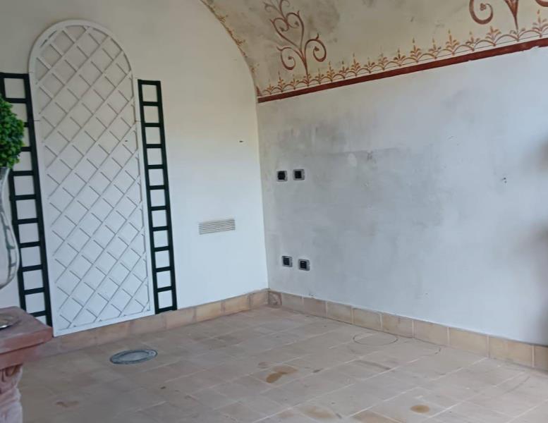locale di sgombero in vendita a Tivoli