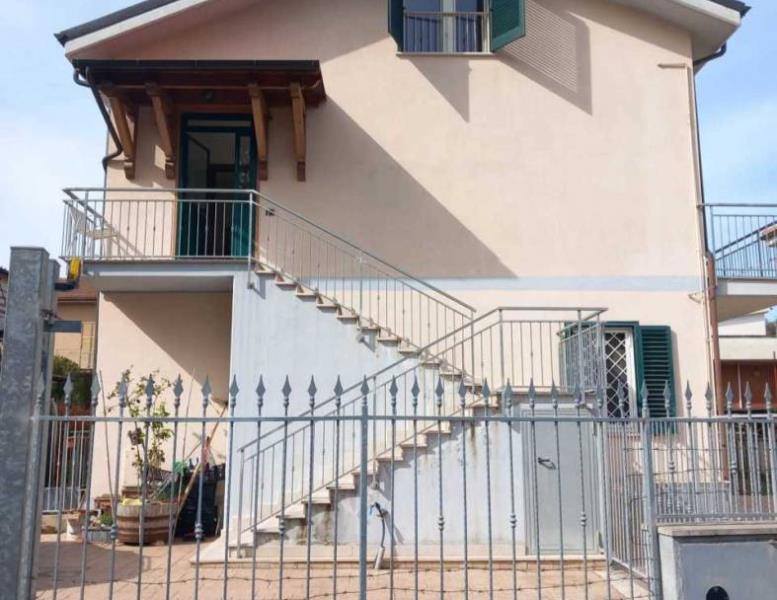 appartamento in vendita a Tivoli in zona Villa Adriana