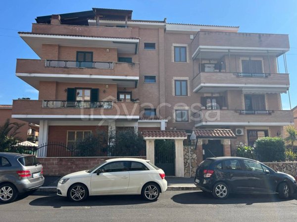 appartamento in vendita a Tivoli in zona Terme