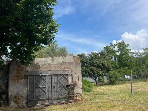 casa indipendente in vendita a Tivoli in zona Favale
