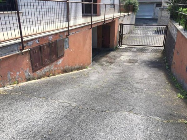 casa indipendente in vendita a Tivoli in zona Villa Adriana