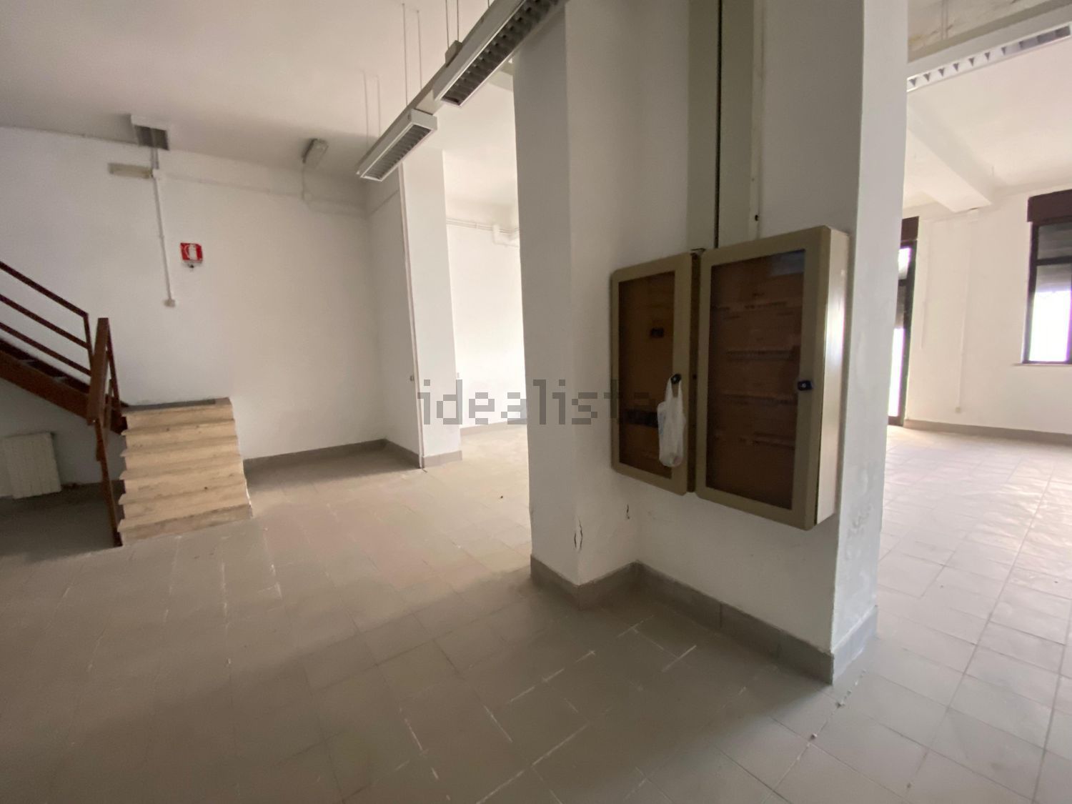 locale commerciale in vendita a Tivoli