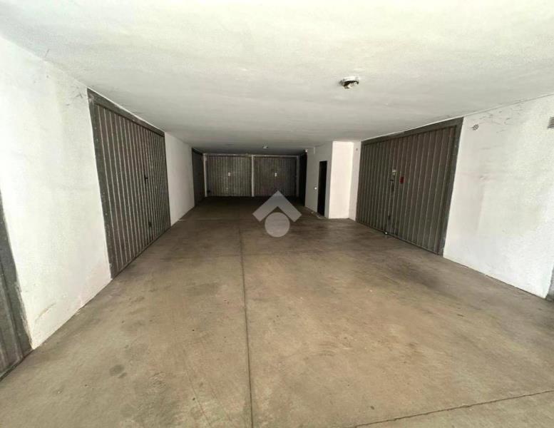 casa indipendente in vendita a Tivoli in zona Villa Adriana