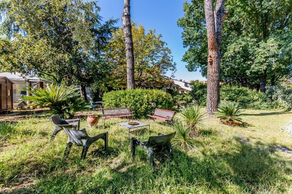 casa indipendente in vendita a Tivoli in zona Villaggio Adriano