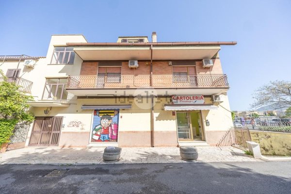 casa indipendente in vendita a Tivoli in zona Villa Adriana