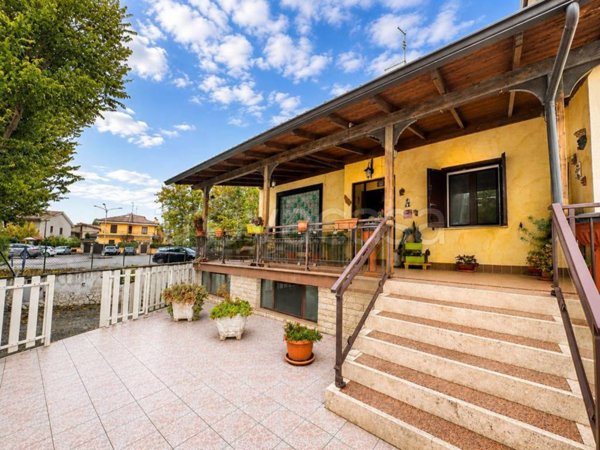 casa indipendente in vendita a Tivoli
