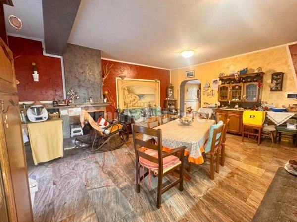 casa indipendente in vendita a Tivoli