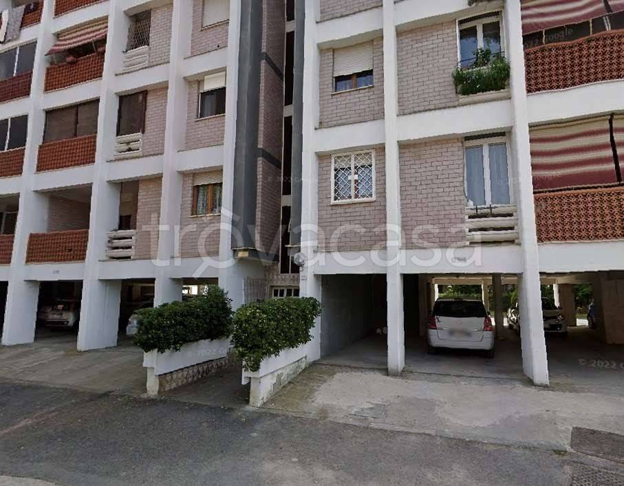 appartamento in vendita a Tivoli in zona Terme