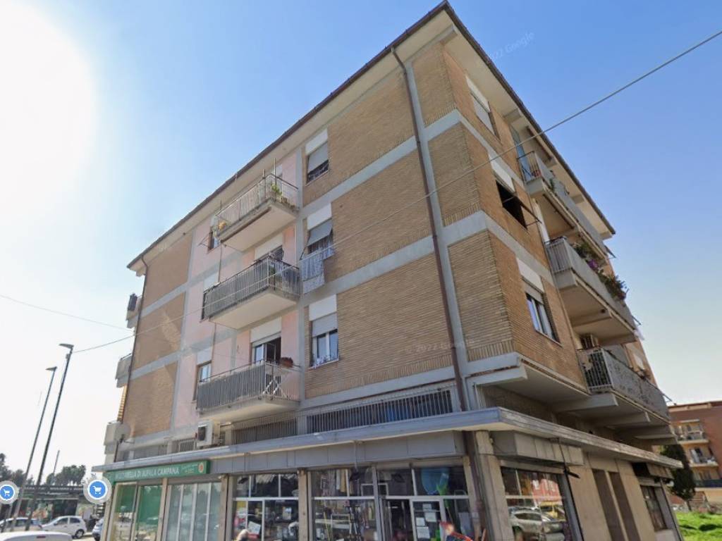 appartamento in vendita a Tivoli in zona Terme