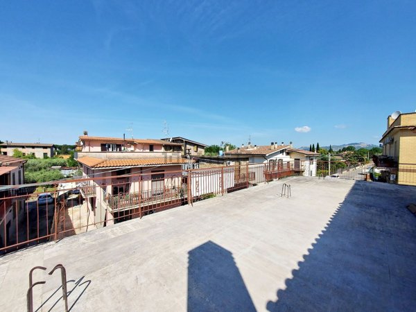 appartamento in vendita a Tivoli in zona Favale