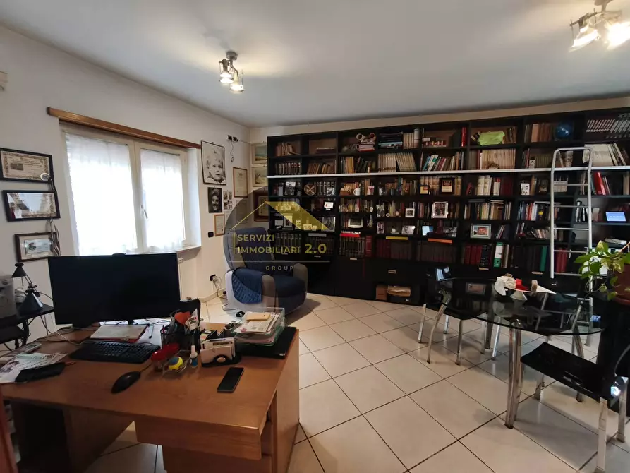 casa indipendente in vendita a Tivoli in zona Villaggio Adriano
