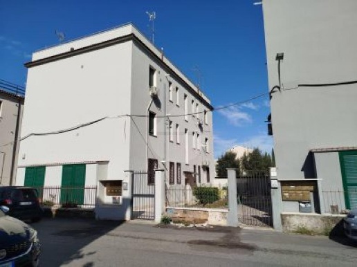 appartamento in vendita a Tivoli in zona Terme