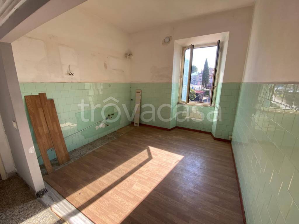 appartamento in vendita a Tivoli in zona Ponte Lucano