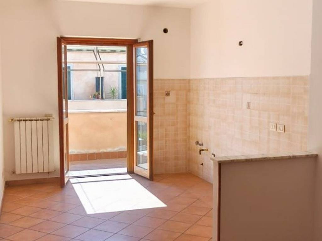 appartamento in vendita a Tivoli in zona Terme