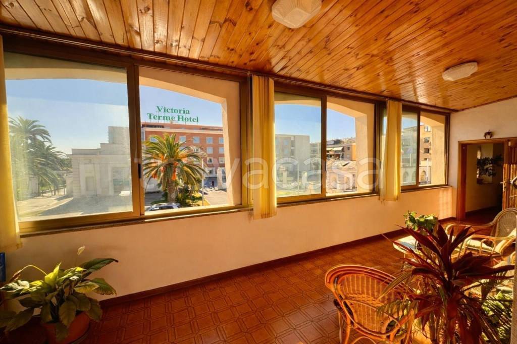 casa indipendente in vendita a Tivoli in zona Terme
